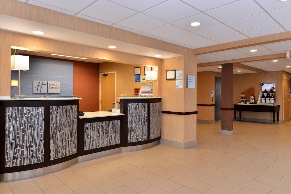 Holiday Inn Express Hotel & Suites Cincinnati-North/Sharonville Exterior foto