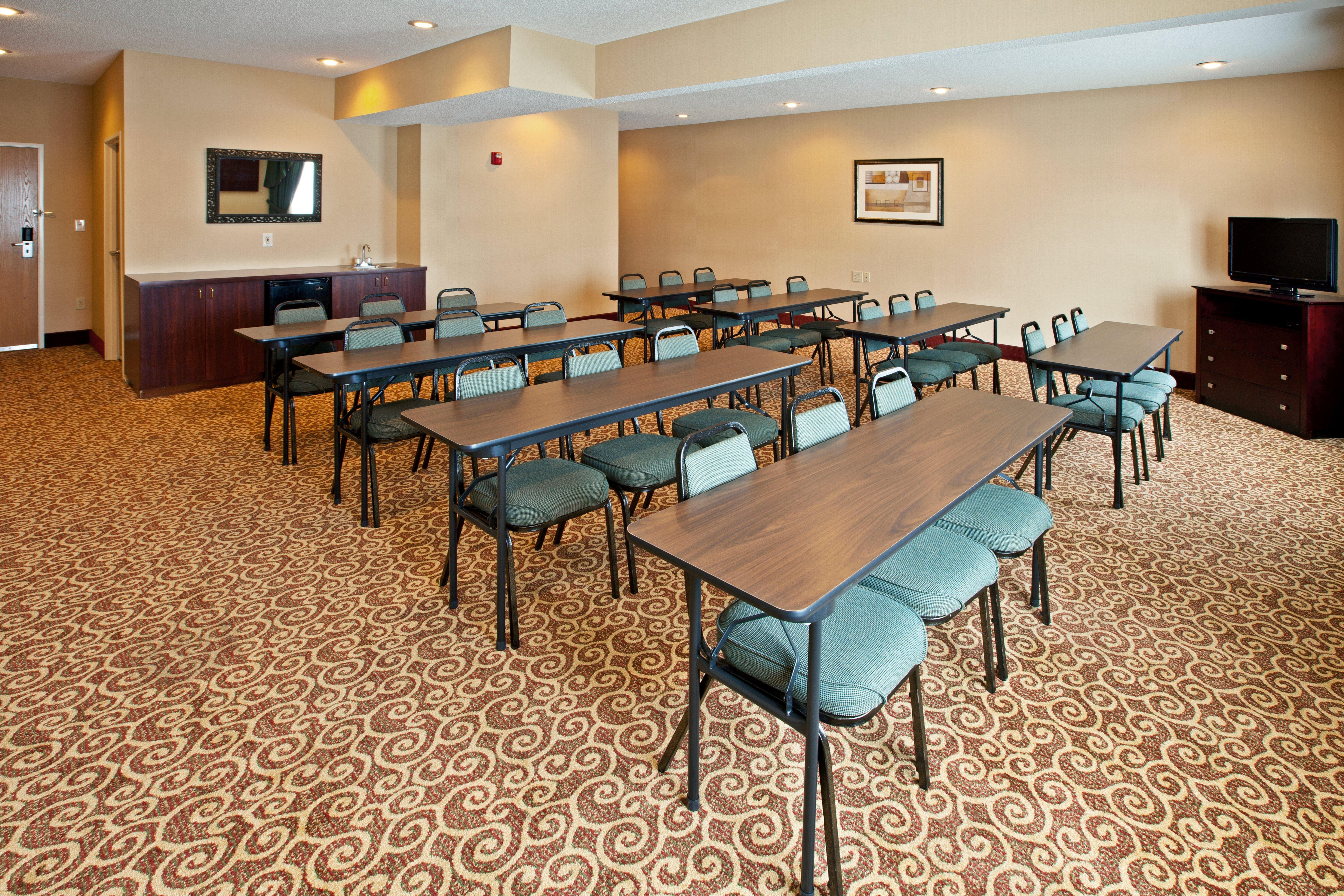 Holiday Inn Express Hotel & Suites Cincinnati-North/Sharonville Exterior foto